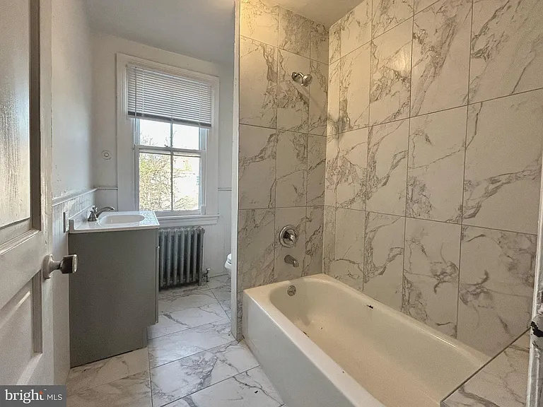270 Grant St — Photo 18