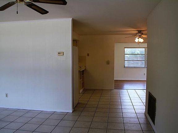 3rd image of 1781 Bentley St