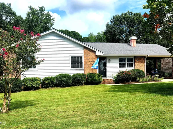 3877 N Hills Drive, Ayden, NC 28513