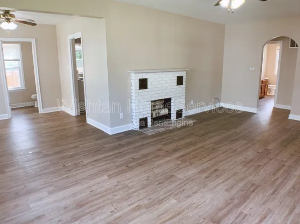 437 W Murray St, Macomb, IL 61455