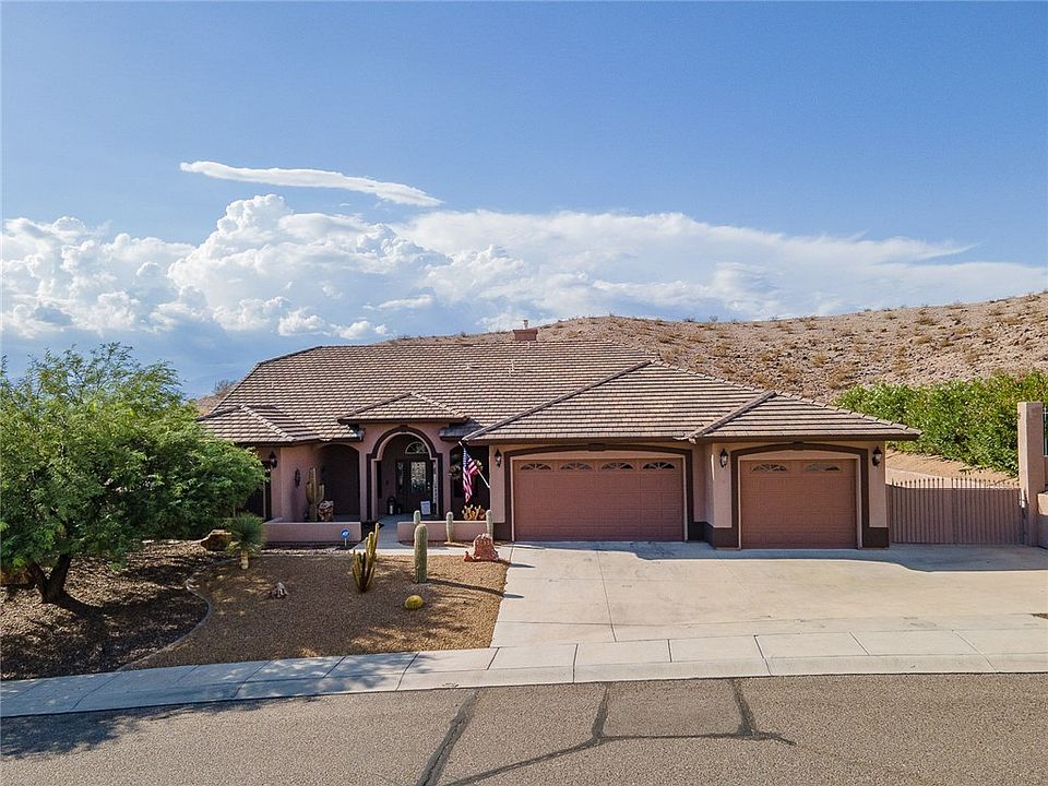 1st image of 2893 Desert Heights Drive