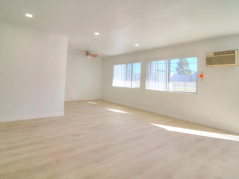 1831 Ramona Ave #1 — Photo 8