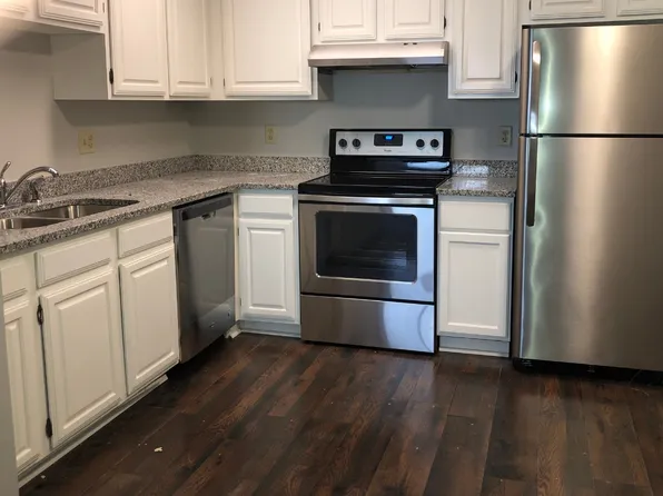 1012 Fremont St APT 2, Manhattan, KS 66502