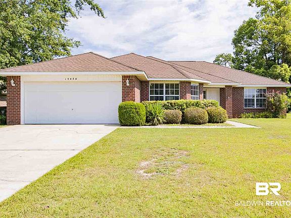 3rd image of 15450 Paddington Dr