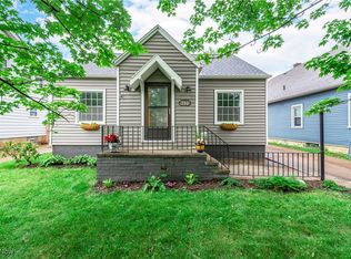 4035 W 210th St, Fairview Park, OH