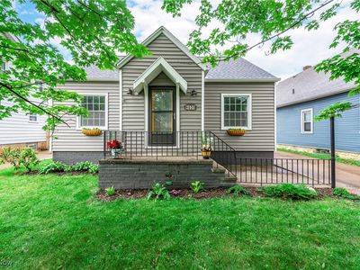 4035 W 210th St, Fairview Park, OH, 44126