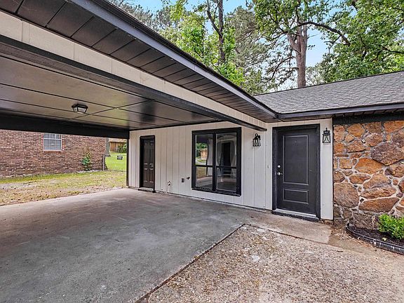 2nd image of 10024 Whispering Pine Dr