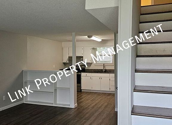 4th image of 1640 Keeble St