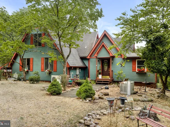 3043 Rivermont Dr, Front Royal, VA 22630