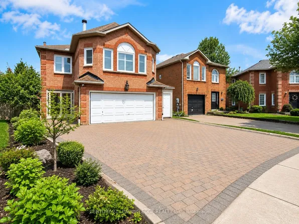 77 Sunbird Blvd, Georgina, ON L4P 3V8