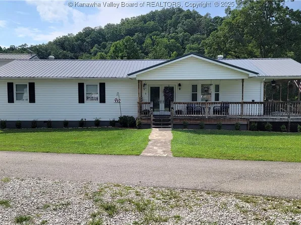 14 Leander Way, Spurlockville, WV 25565