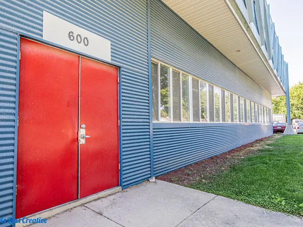600 Hartrey Ave, Evanston, IL 60202