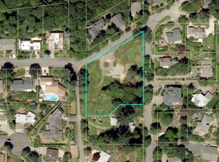 5900 SW Salmon St, Portland, OR 97221