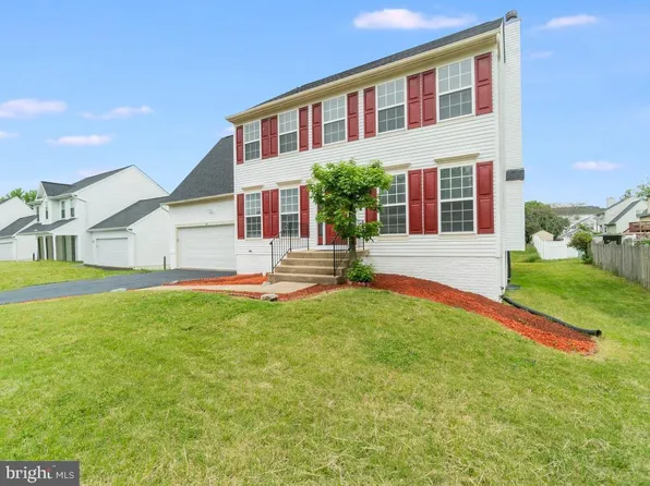 10 Cross Cut Ln, Fredericksburg, VA 22405