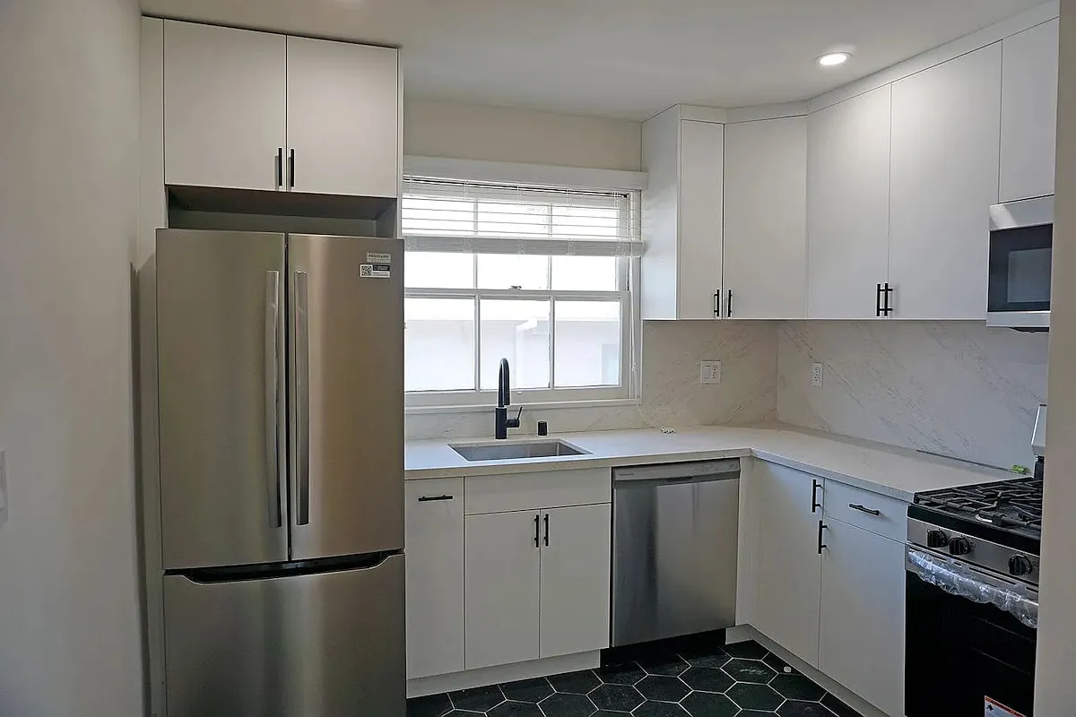 1132-1142 Princeton Street — Photo 3