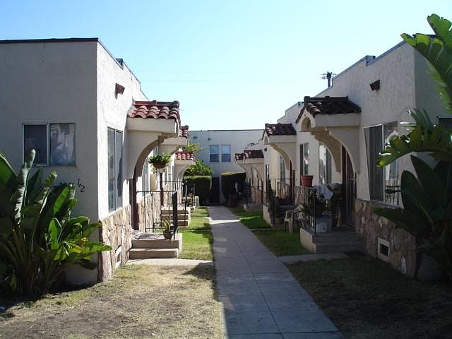 1st image of 3859 37th St