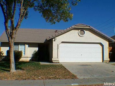 3933 El Portal Pl, Modesto, CA, 95357