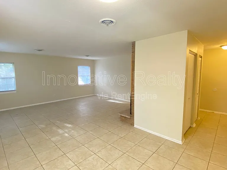 2441 Fifeshire Dr — Photo 8