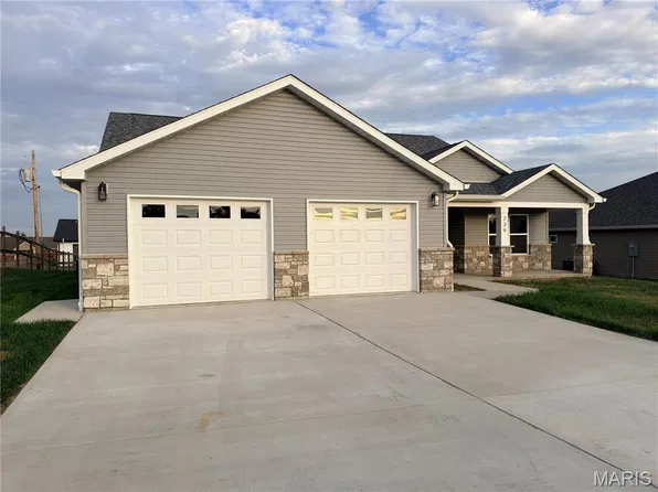 239 Sycamore Rd, Perryville, MO 63775
