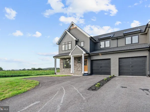 29 Lausch Rd, Denver, PA 17517