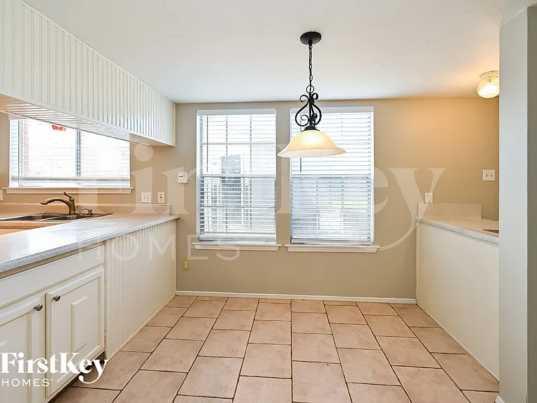 1219 Briarmead Dr — Photo 4