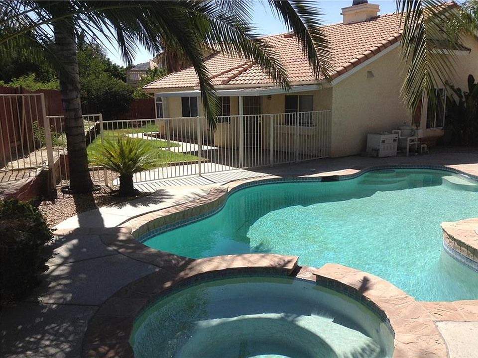 1st image of 2989 Sherry Dr
