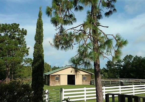 4th image of 11140 SW 27th Ave