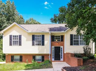 505 Brewer Dr, Locust Grove, GA 30248