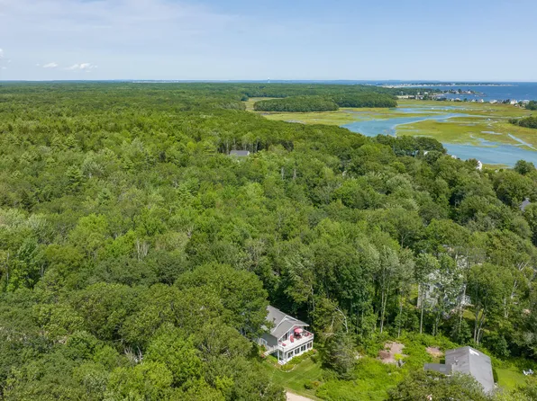 3 Hillside Drive, Kennebunkport, ME 04046