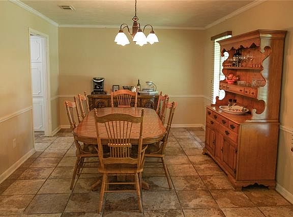 4th image of 904 Woodcastle Dr