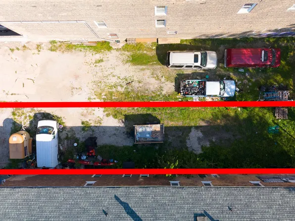 1116 W 18th St, Chicago, IL 60608