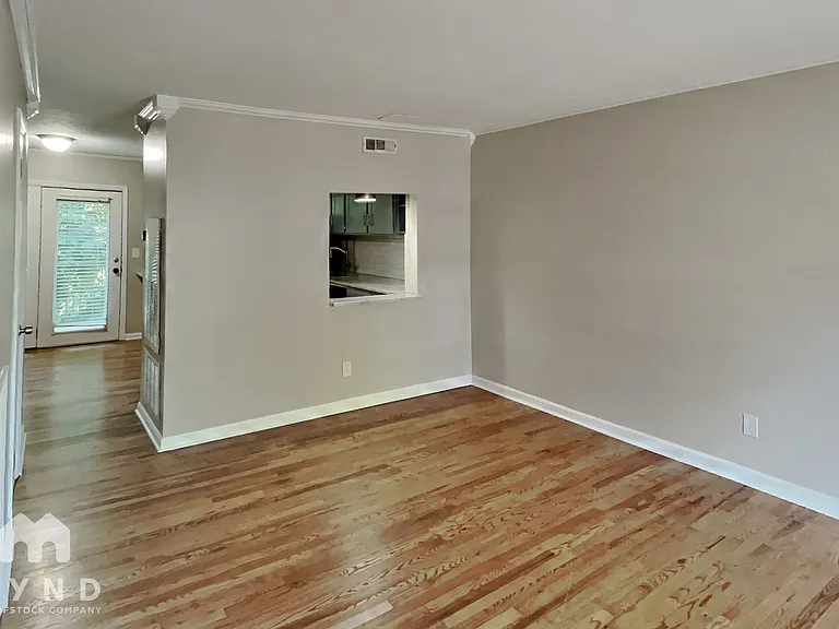 3083 Colonial Way #F — Photo 3