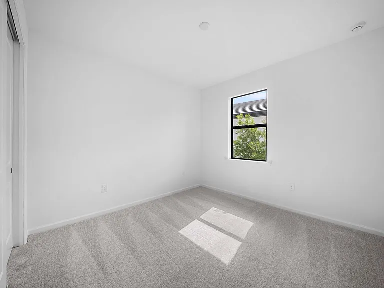 2139 Freemont Way — Photo 23