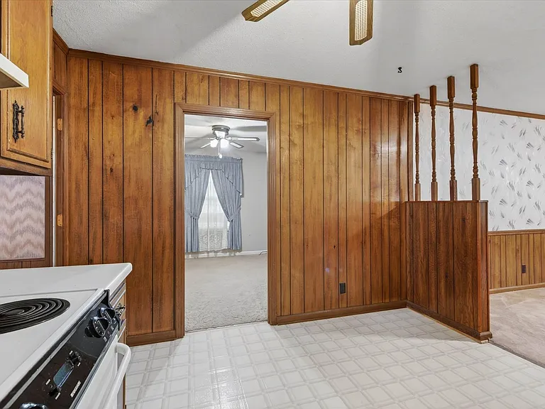 1886 Old Trenton Rd — Photo 12