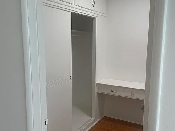 5th image of 8017 Selma Ave #0B-1Ba