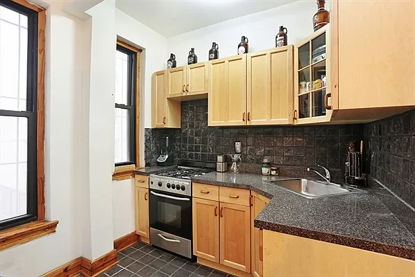 Sold by Citi Habitats | media 10