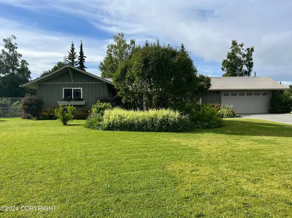 2256 Saint Elias Dr, Anchorage, AK 99517