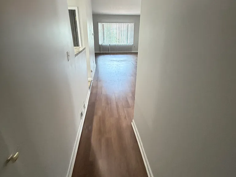 170 Butler Ave #UPPER — Photo 7