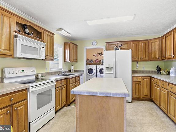 3rd image of 424 Long Branch Rd #51876