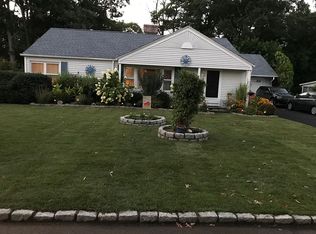 18 Frontier Rd, Warwick, RI 02889