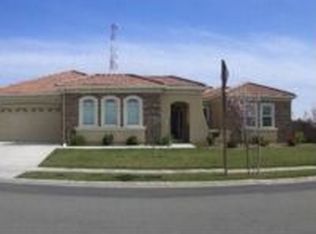 8572 Bridgestone Crescent Rd, Roseville, CA 95747