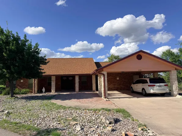 869 Fairway Cir, Brackettville, TX 78832