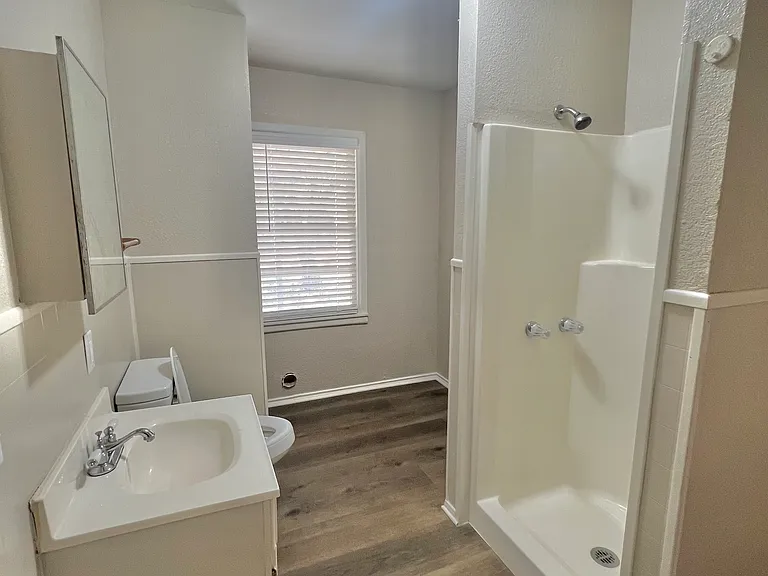 107 Nauert St — Photo 8