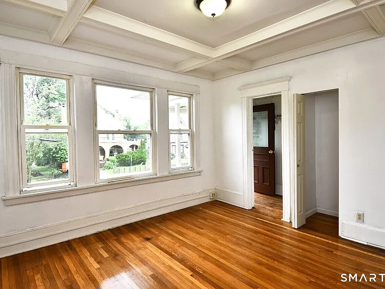 2455 North Ave — Photo 12
