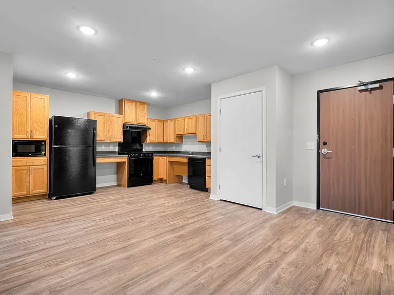 Coral North Apartments — Photo 5