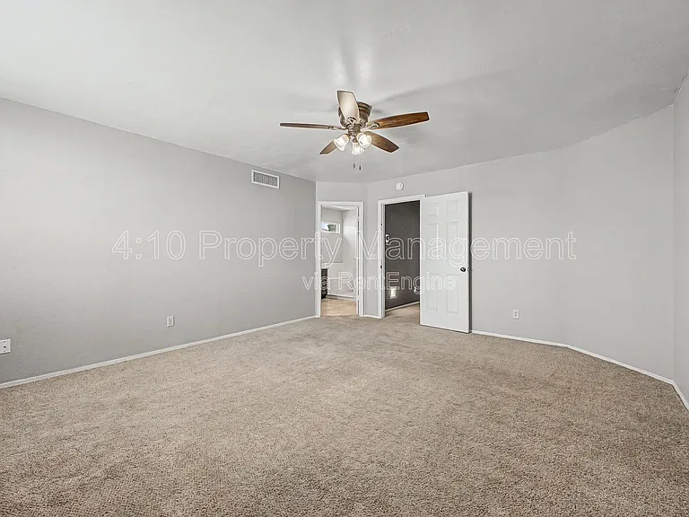 3236 E Hiddenview Dr — Photo 19