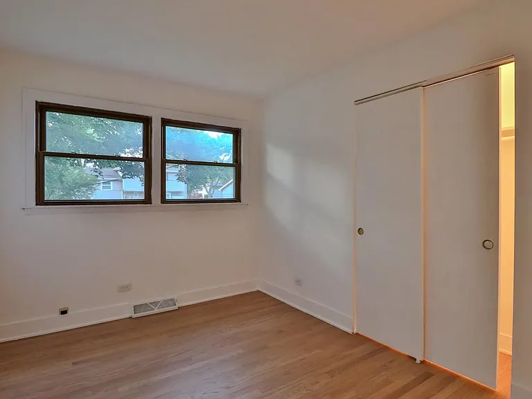 30W162 Claymore Ln — Photo 16