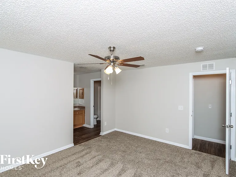 1448 Wacker Ave SE — Photo 8