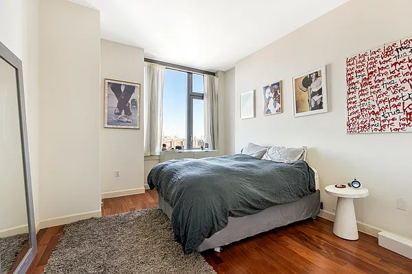 Rented by Compass | media 25