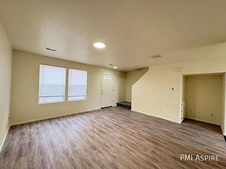 10597 Butte Dr — Photo 2